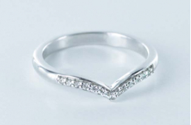 Picking a Matching Wedding Band For Your Engagement Ring